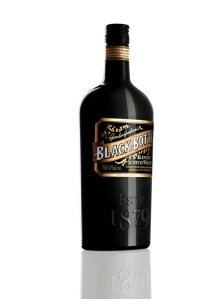 Black Bottle pack shot 1 (LR)
